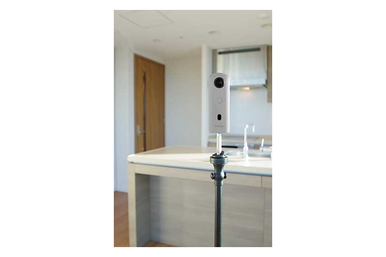 Панорамная камера VR 360 RICOH THETA SC2 B2B (для бизнес-решений)