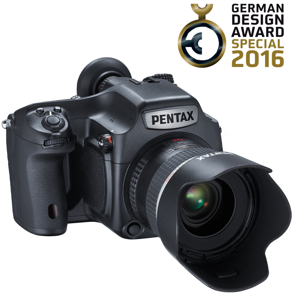 Среднеформатная камера  Pentax 645Z получила German Design Award 2016